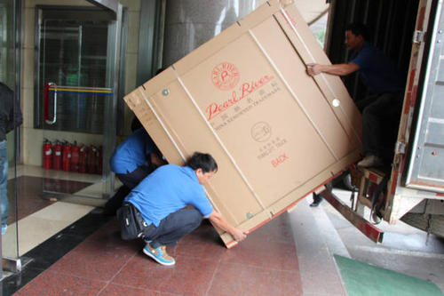崇阳钢琴贵重工艺品无忧运